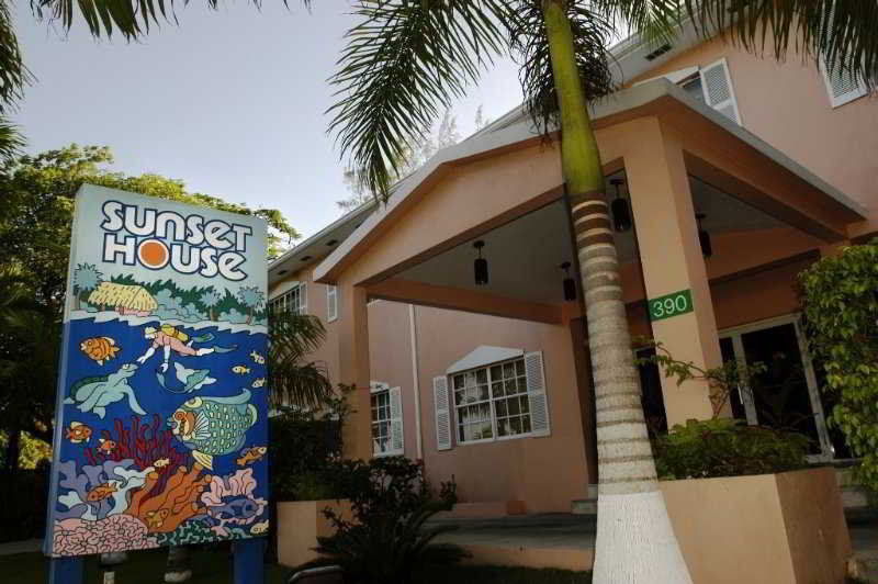 فندق Sunset House جورج تاون المظهر الخارجي الصورة